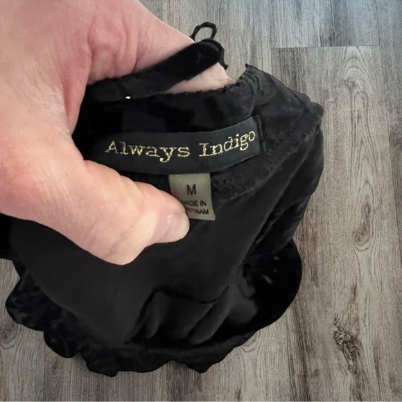 Always Indigo Black Burnout Cold Shoulder Blouse Size M - Picture 6 of 6